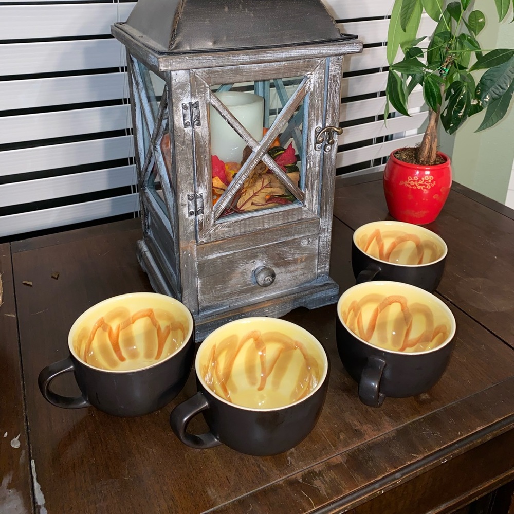 Starbucks sunflower mug set